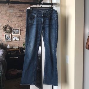American Eagle blue jeans